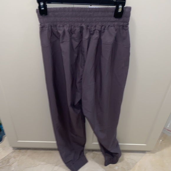 Halara yoga high waist joggers - Picture 3 of 5